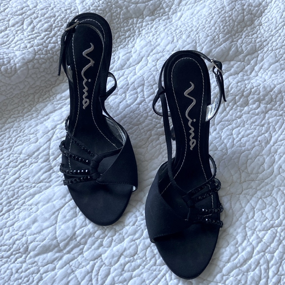 Nina Black  stroppy & sequins heel